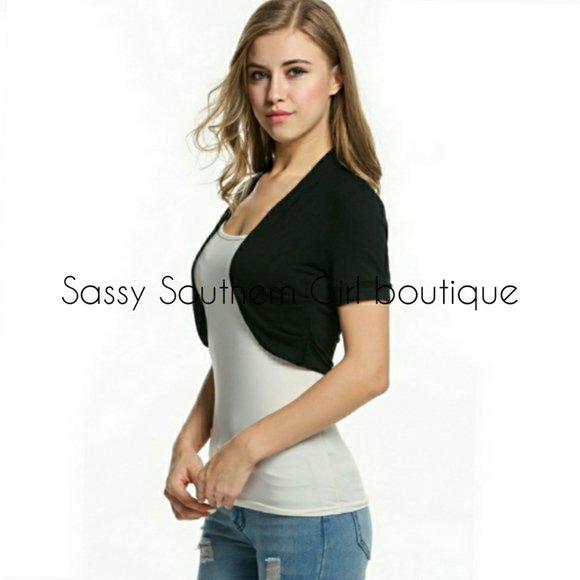 🆕⭐ Black retro vintage style shrug jacket⭐ - Picture 5 of 8